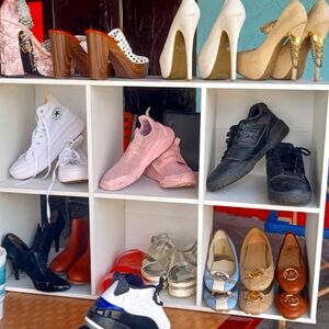 Women's shoes